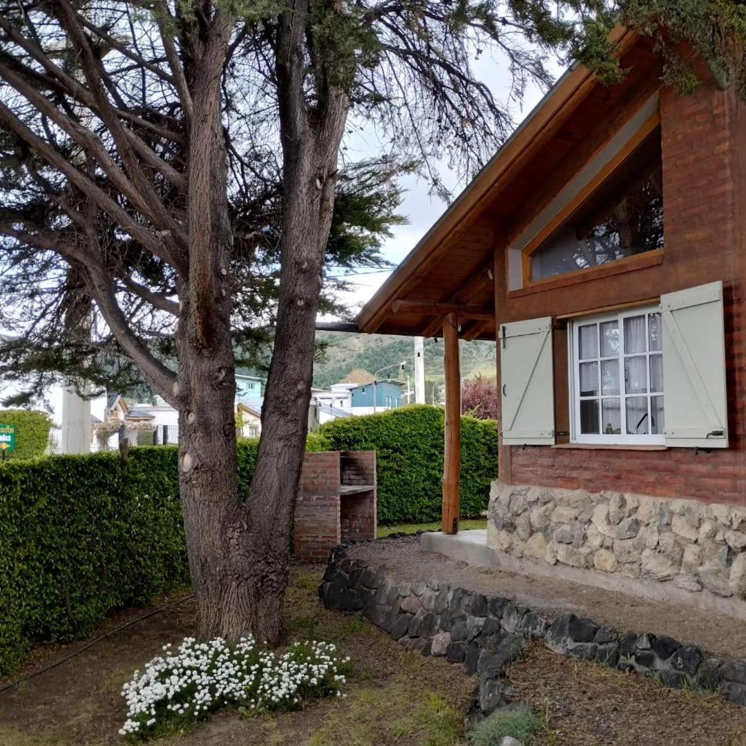 Cabanas Pyracantha Esquel Exterior photo